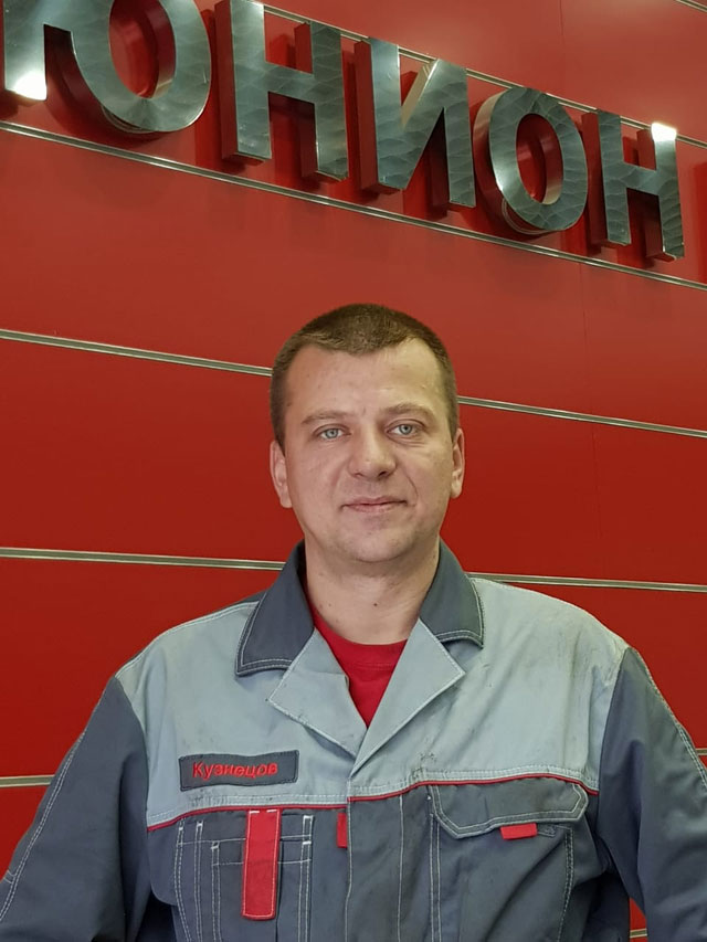 Денис Кузнецов - автомеханик техцентра Юнион Моторс