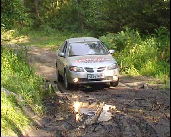 Nissan Almera